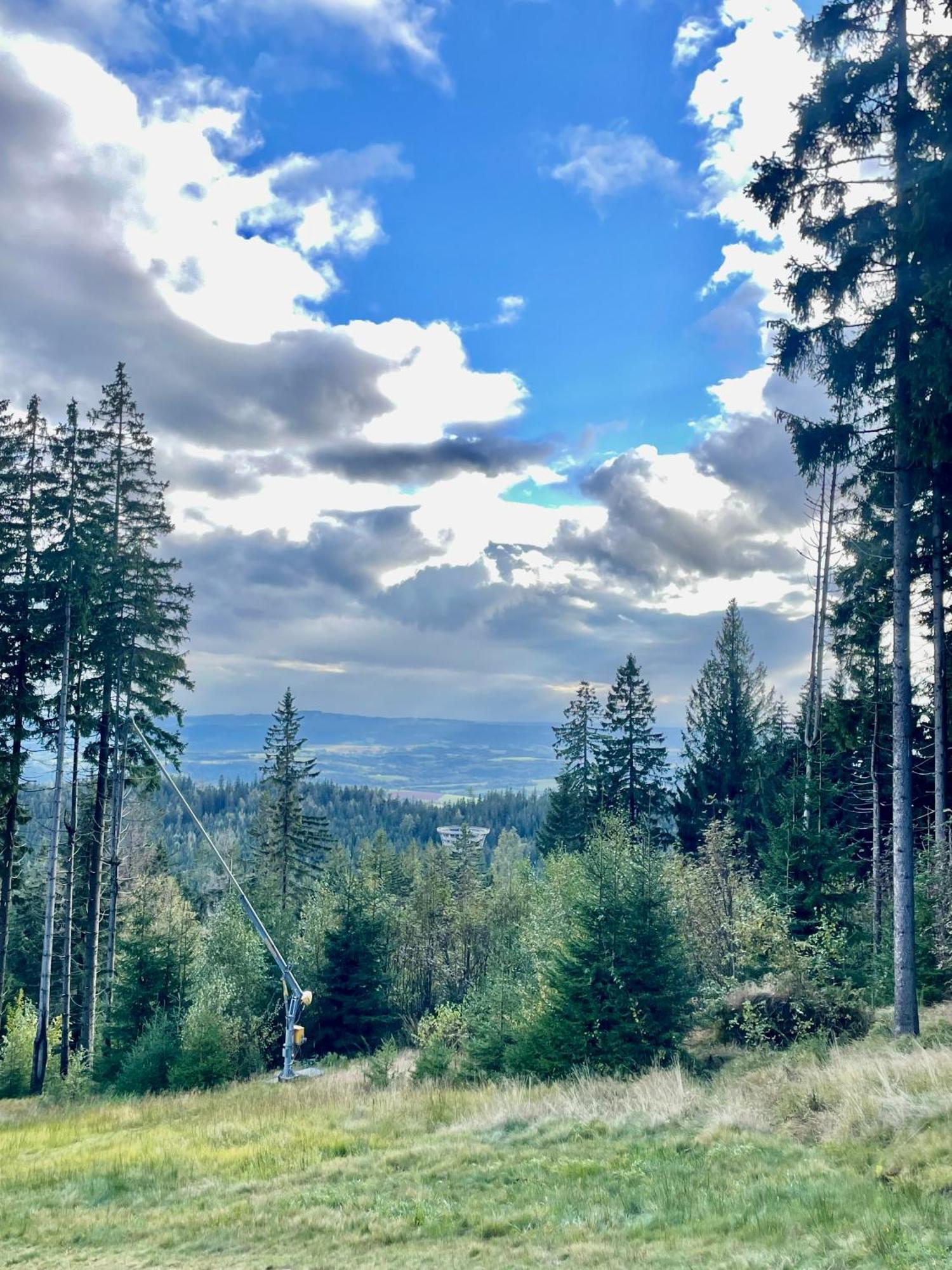 Navi- Modern In Krkonose Foothills Stare Buky